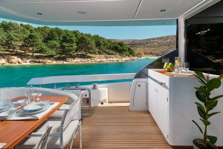 Azimut 78 Fly | Yacht Charter Croatia | Travelboat
