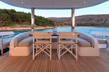 Azimut 78 Fly | Yacht Charter Croatia | Travelboat