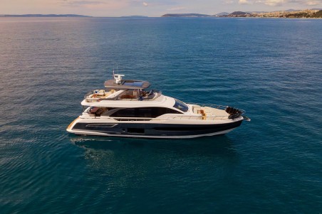 Azimut / Benetti Yachts Azimut 78 Fly - 4 + 1 cab. Viva