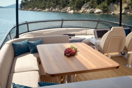 Azimut / Benetti Yachts Azimut Magellano 66 Princess M