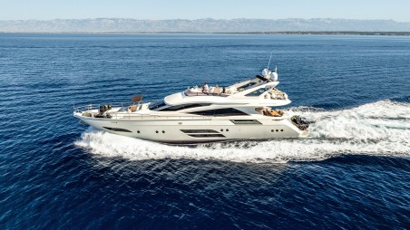 DOMINATOR SHIPYARD Dominator 780S Deluxe Dalia