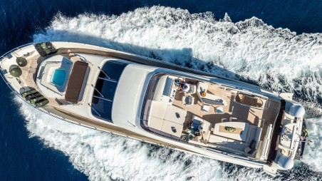DOMINATOR SHIPYARD Dominator 780S Deluxe Dalia