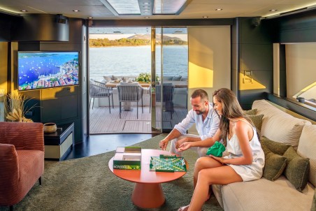 DOMINATOR SHIPYARD Dominator 780S Deluxe Dalia