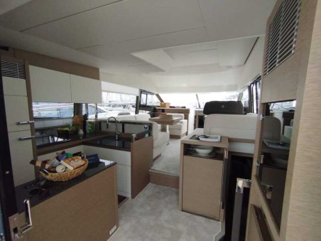 Jeanneau Prestige 520 Flybridge - 3 + 1 cab. Baby Indy
