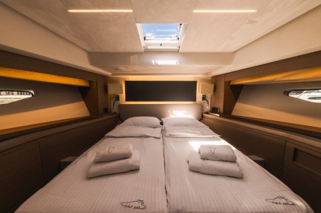 Jeanneau Prestige 590 Flybridge - 3 + 1 cab. Shaft