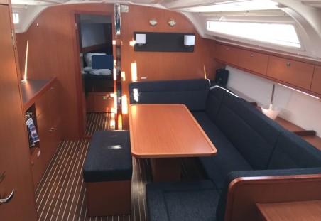 Bavaria Yachtbau Bavaria Cruiser 41 - 3 cab. Dioni