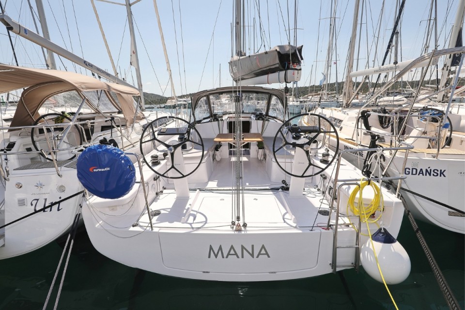 Bénéteau First 36 Mana