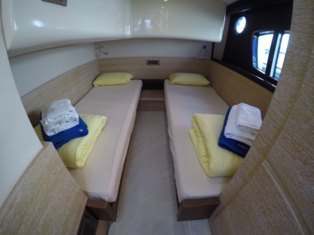 Azimut / Benetti Yachts Azimut 47 Luma