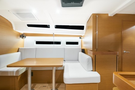 Jeanneau Sun Odyssey 440 - 4 cab. Nymeria