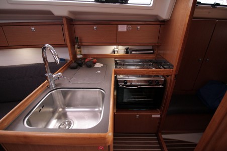 Bavaria Yachtbau Bavaria Cruiser 33 Callisto