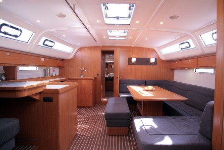 Bavaria Yachtbau Bavaria Cruiser 51 Firewall