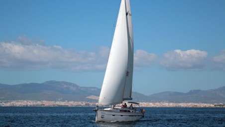 Bavaria Yachtbau Bavaria Cruiser 56 - 5 + 1 cab. Maximum