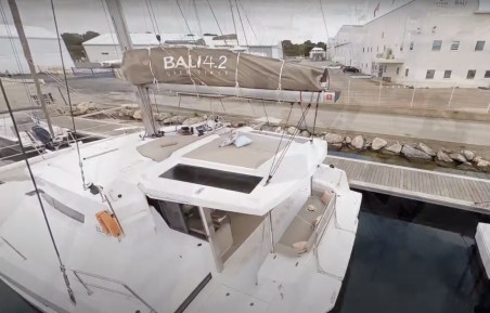 Catana Group Bali 4.2 - 4 + 2 cab. Persona Grata