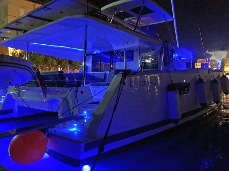 Fountaine Pajot Fountaine Pajot Elba 45 - 5 cab. La Grange