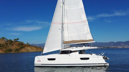 Fountaine Pajot Fountaine Pajot Astrea 42 - 4 + 2 cab. Reina