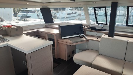 Fountaine Pajot Fountaine Pajot Astrea 42 - 4 + 2 cab. Reina