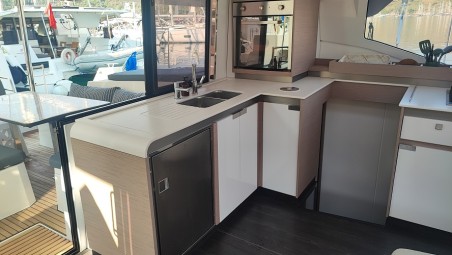 Fountaine Pajot Fountaine Pajot Elba 45 - 4 cab. Lalom