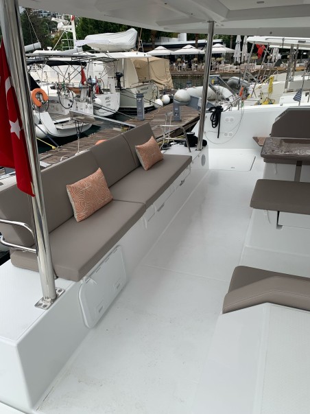 Fountaine Pajot Fountaine Pajot Tanna 47 - 5 + 1 cab. Blue Angel