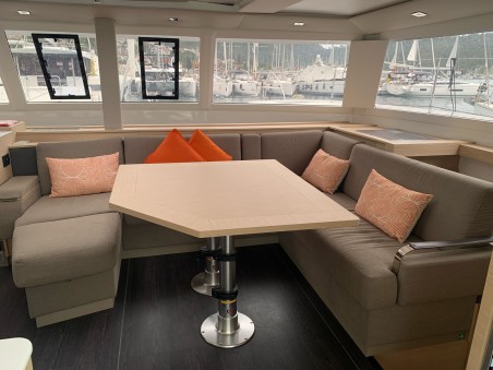 Fountaine Pajot Fountaine Pajot Tanna 47 - 5 + 1 cab. Blue Angel
