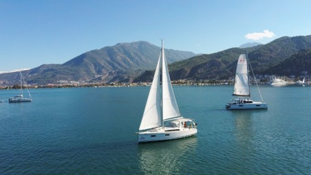 Bénéteau Oceanis 38.1 Rosa Bella