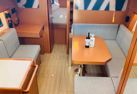 Bavaria Yachtbau Bavaria C38 Simurg