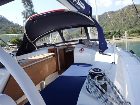 Bavaria Yachtbau Bavaria Cruiser 34 - 2 cab. Sora