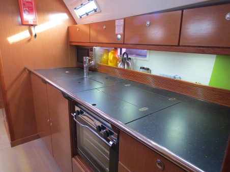 Bavaria Yachtbau Bavaria Cruiser 40 Vega