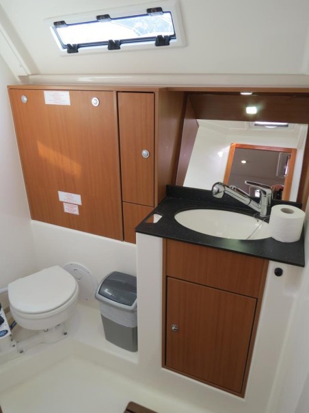 Bavaria Yachtbau Bavaria Cruiser 40 Vega