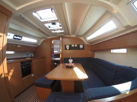 Bavaria Yachtbau Bavaria Cruiser 41 - 3 cab. Cadenza