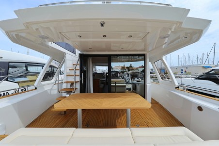 Greenline Yachts Greenline 48 Fly Red Hot