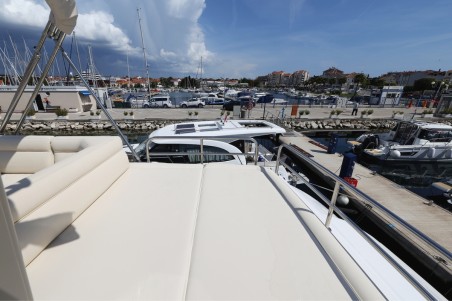 Greenline Yachts Greenline 48 Fly Red Hot