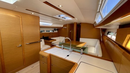 Jeanneau Sun Odyssey 449 Amelie