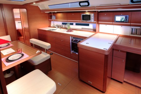 Dufour Yachts Dufour 335 GL Lara