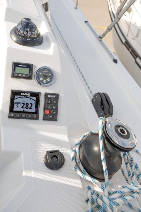 Bavaria C42 | Czarter jachtu Chorwacja | Travelboat