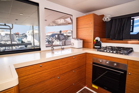 Dufour Yachts Dufour 48 Catamaran - 5 + 1 cab. LoveMarine