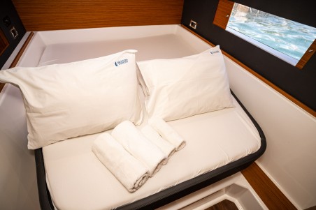 Dufour Yachts Dufour 48 Catamaran - 5 + 1 cab. LoveMarine