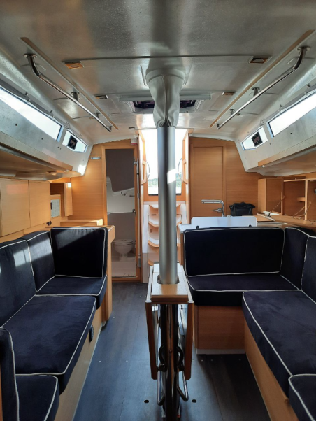 Elan Marine Elan E4 - 2 cab. Raptor