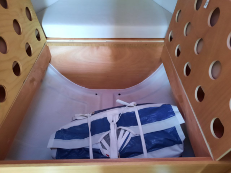 Elan Marine Elan E4 - 2 cab. Raptor