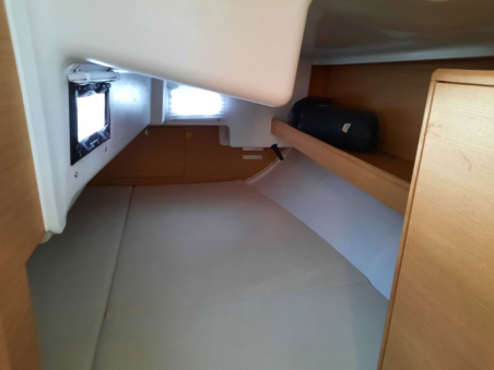 Elan Marine Elan E4 - 2 cab. Raptor