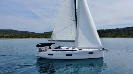 Elan Marine Elan Impression 45 - 4 cab. A'more