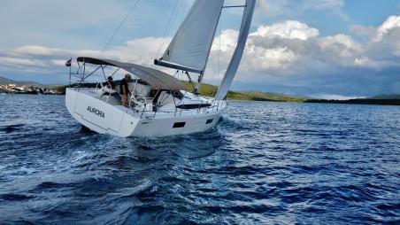 Elan Marine Elan Impression 45 - 4 cab. Aurora