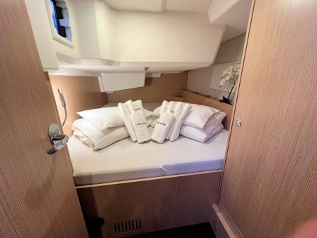 Bavaria Yachtbau Bavaria C38 Mala Hana