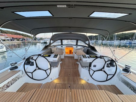 Bavaria Yachtbau Bavaria C57 Style - 5 + 1 cab. Mina