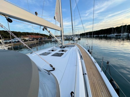 Bavaria Yachtbau Bavaria C57 Style - 5 + 1 cab. Mina