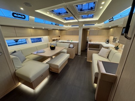 Bavaria Yachtbau Bavaria C57 Style - 5 + 1 cab. Mina