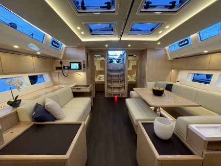 Bavaria Yachtbau Bavaria C57 Style - 5 + 1 cab. Mina