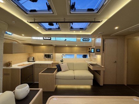 Bavaria Yachtbau Bavaria C57 Style - 5 + 1 cab. Mina
