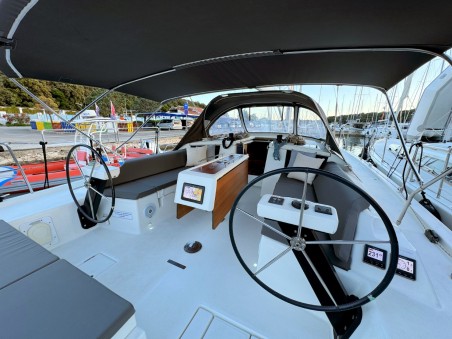Dufour Yachts Dufour 430 GL Levan