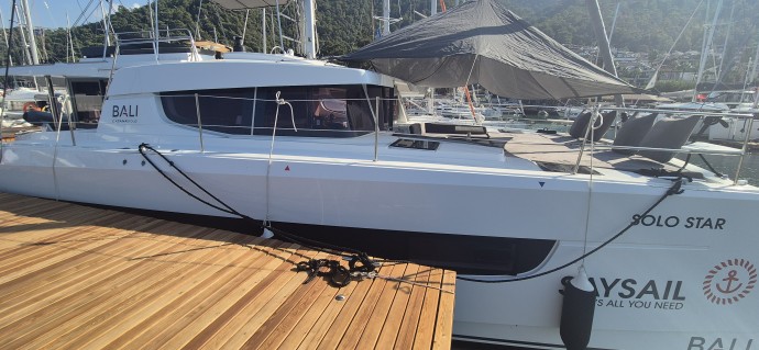 Catana Group Bali 4.6 - 4 + 1 cab. Solo Star