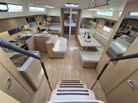 Bénéteau Oceanis 51.1 Amelia